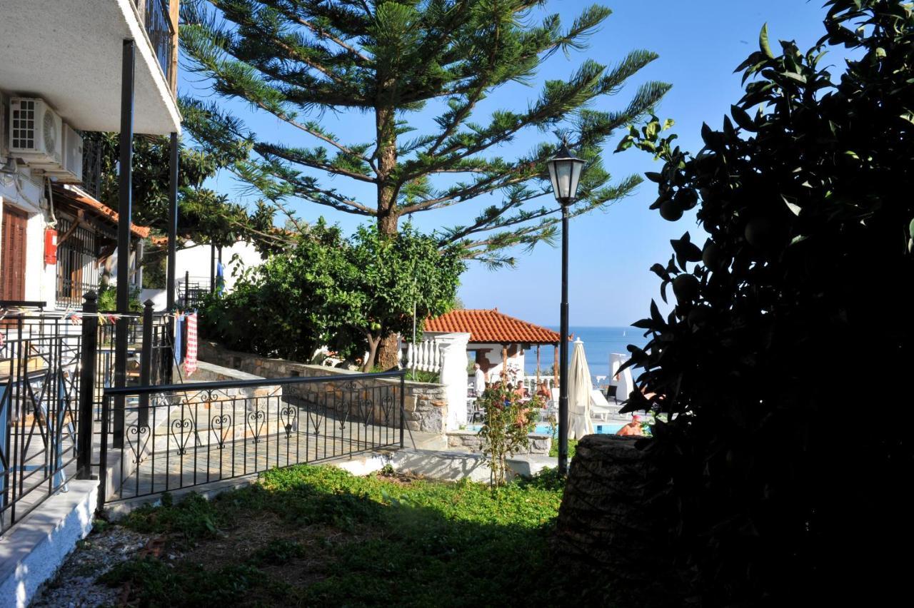 Fengeros Village Мегали Амос Екстериор снимка